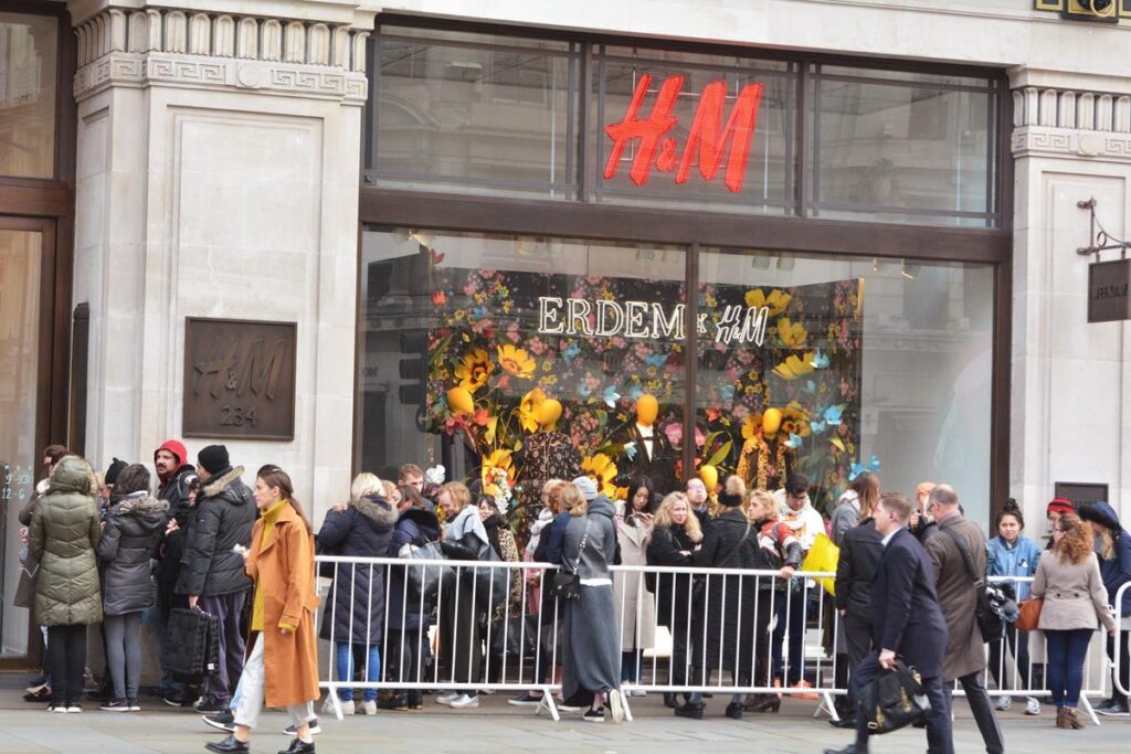 PESTEL définition exemple H&M